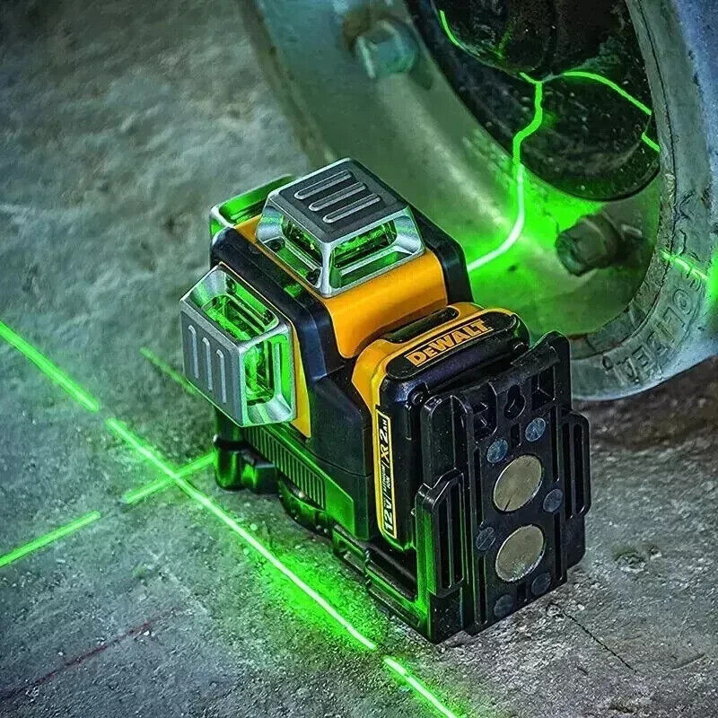 DeWalt DW089LG 12V Green Line 3 x 360 Laser Level Laser + battery + charger